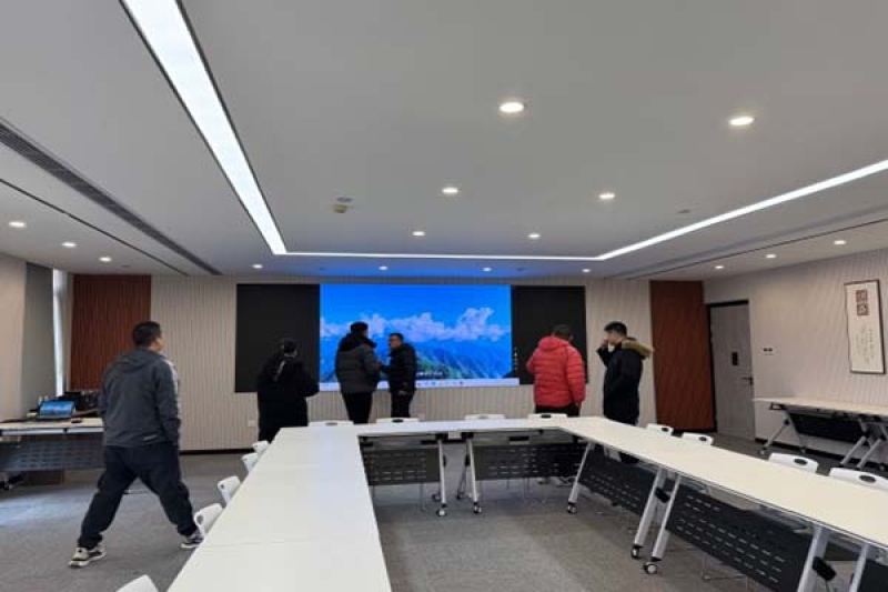 能源公司P1.53全彩显示屏